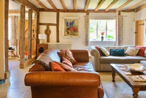 Wishing Well Cottage, Suffolk, Garden & Parking - Image 4