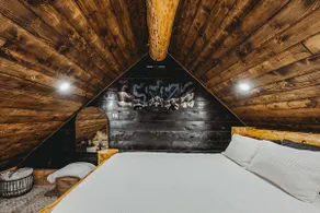 Modern Elegance Lodge w/ Running Water + Sauna - Image 3