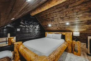 Modern Elegance Lodge w/ Running Water + Sauna - Image 2
