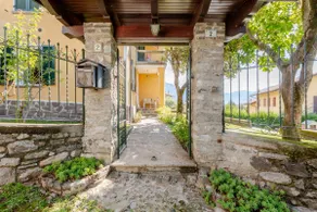 Flat with beautiful view of lake Como - Image 3