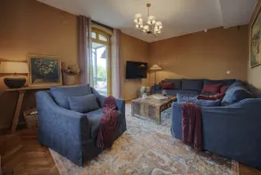 Elegant apartment in old town hall for 8 guests - Image 3