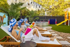 Backyard Oasis Pool Hot Tub Mini Golf 18 Guests - Image 5
