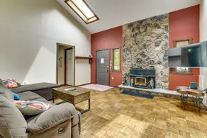 Peaceful Wooded Retreat at Lake Wallenpaupack! - Image 5