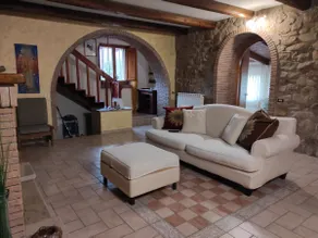 Family vacation home, free parking - Image 4
