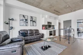 Executive & Industrial 1Bed • City Views • Central - Image 2