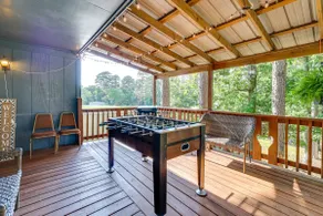 4 Mi to Dtwn! Ozarks Hideaway w/ Furnished Deck - Image 2