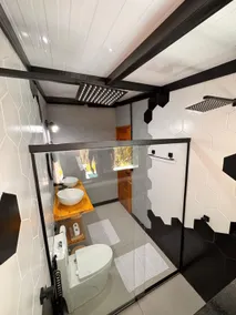 Private loft facing the forest, 220V for electric car - Image 3