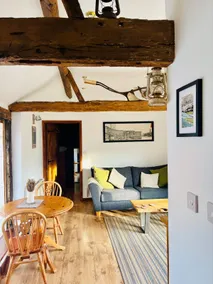 Ivy Stables - Image 5