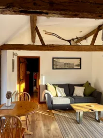 Ivy Stables - Image 2