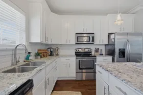 Home 4 U at Olive Bayou! Downtown Lake Charles  - Image 5
