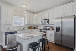 Home 4 U at Olive Bayou! Downtown Lake Charles  - Image 4