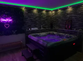 Zen&Spa — Private Jacuzzi & Sauna - Image 2