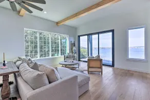Entire Luxury Lake Granbury Cliffside Home w/ Deck - Image 5