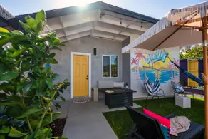 4 homes in 1: Fam Oasis KING Beds Sleep 32, Patios - Image 4