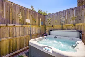 Pet-Friendly Fredericksburg Cabin w/ Hot Tub! - Image 2