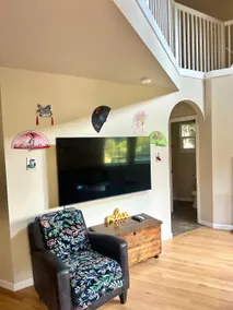 Beautiful House w/River Access, Hot Tub, Game Room - Image 2