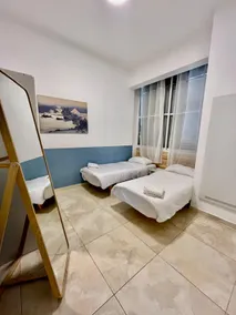 Chic & Cozy 2BR in Ben Yehuda - Image 3