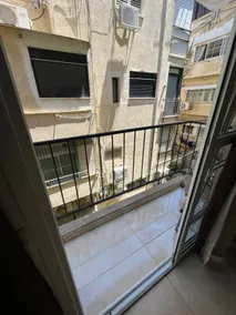 Chic & Cozy 2BR in Ben Yehuda - Image 2