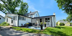 Spacious & Stylish 1908 Modern Farmhouse - Image 2