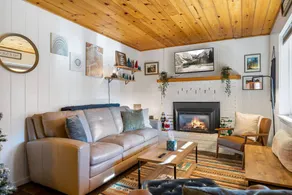 Greer Cozy Cottage (Cabin 103) - Image 4
