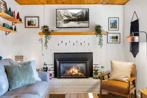 Greer Cozy Cottage (Cabin 103) - Image 3
