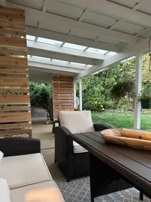 Charming single level updated home~Centrally located - Image 2