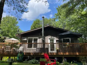 Waterfront Retreat on Silver Lake - Image 4