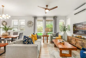 Beautiful 4-BR Home| Near Beach| Mountain View - Image 2