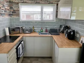 2 Broadside Chalet Park - Image 4
