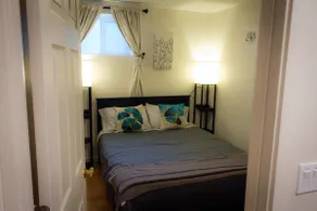Private Ravenna 2BR ADU with AC and workspace - Image 3