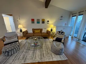 Newly Remodeled Mid-Century Modern Lake Condo - Image 5