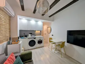 Boutique 1-BR Apt | Valencia Center & Station - Image 2