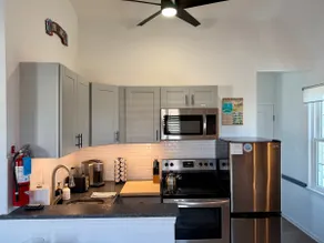 Cape May Beachfront · Pet-friendly · Beach Gear - Image 5