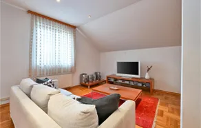 Amazing home in Turnišće - Image 4