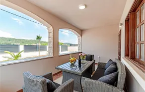 Beautiful Home in Vela Luka With Wifi and 3 Bedrooms - Image 2