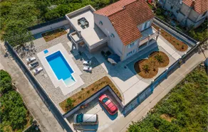 Beautiful Home in Vela Luka With Wifi and 3 Bedrooms - Image 3