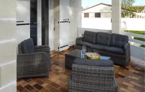 Beautiful home in Pierrelatte - Image 3