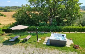 Stunning Apartment In Monteriggioni With Wifi - Image 2