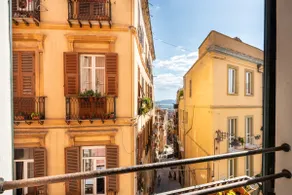 Central Cagliari Apartment with Sea View - Image 2