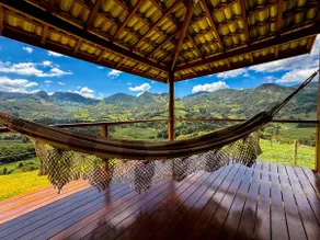 Chalet with Balcony, Hydro, Fireplace, Easy Access - Image 2