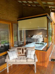 Chalet with Balcony, Hydro, Fireplace, Easy Access - Image 4