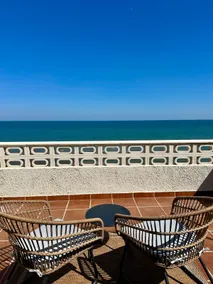 Breathtaking Beachfront House - Image 2