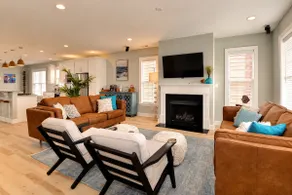 Blue on Buckroe: Games, Steps to Beach, Oceanview! - Image 2
