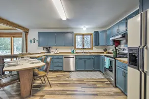 Lakefront Mercer Home: Private Dock & Kayaks! - Image 2