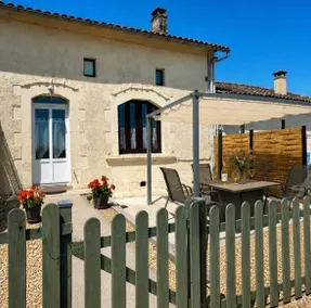 Country Wellness Escape Near Bordeaux|Pool & Yoga - Image 4