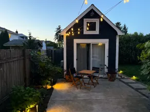 NoPo Garden Guesthouse — Private + Dog-friendly! - Image 2