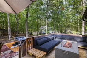 Unique Pocono Retreat - Hot Tub Fire Pit Family - Image 2