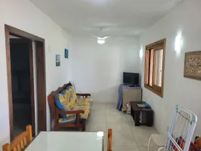 3-bedroom house, cozy, 1 min to the beach. - Image 3