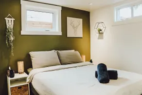 Cozy Mountain Suite + Sauna & Cold Plunge - Image 3