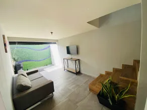 Nice and comfortable house with a pool - Image 4